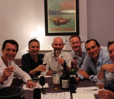 Dégustation de vins entre amis